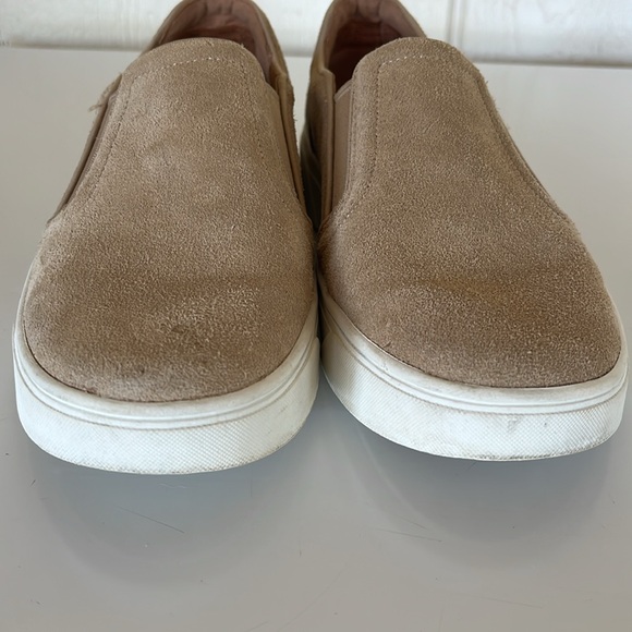 Vionic Kimmie Sneaker-Size 7 - Picture 4 of 10